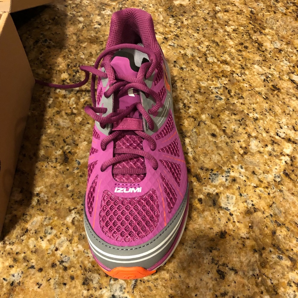 Spin/cycling Pearl Izumi shoes
